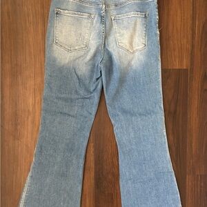 Uneven flares jean
